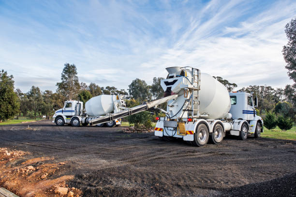 Best Commercial Concrete Contractor  in Long Beach, IN
